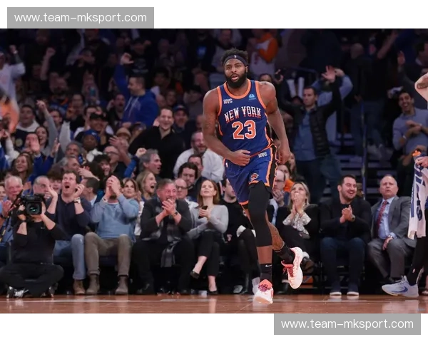 首发尼克斯：从球场燃情到日常潮流的城市宣言